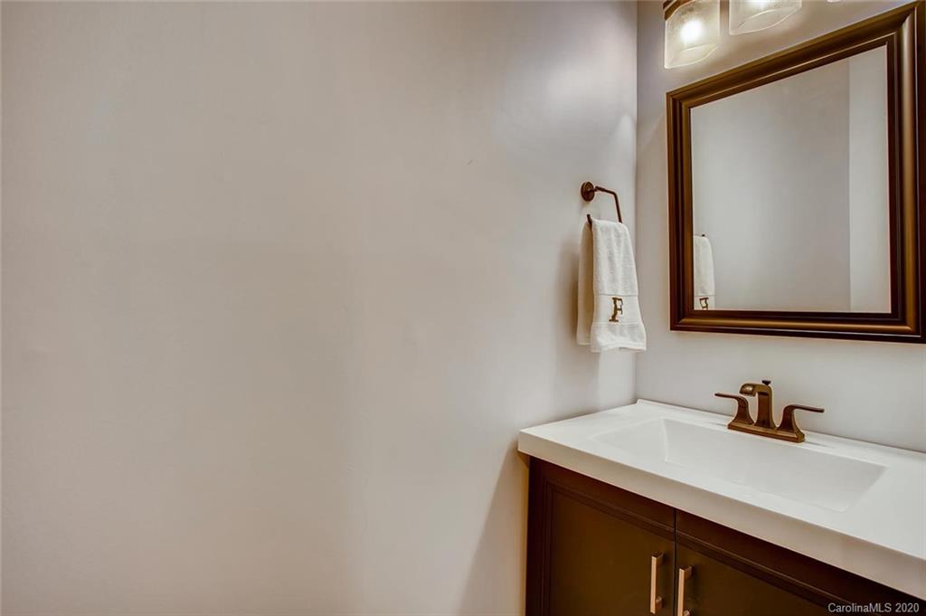 12723 Winget Road Charlotte, NC 28278 - Photo 14 of 33 Gallery Image 14