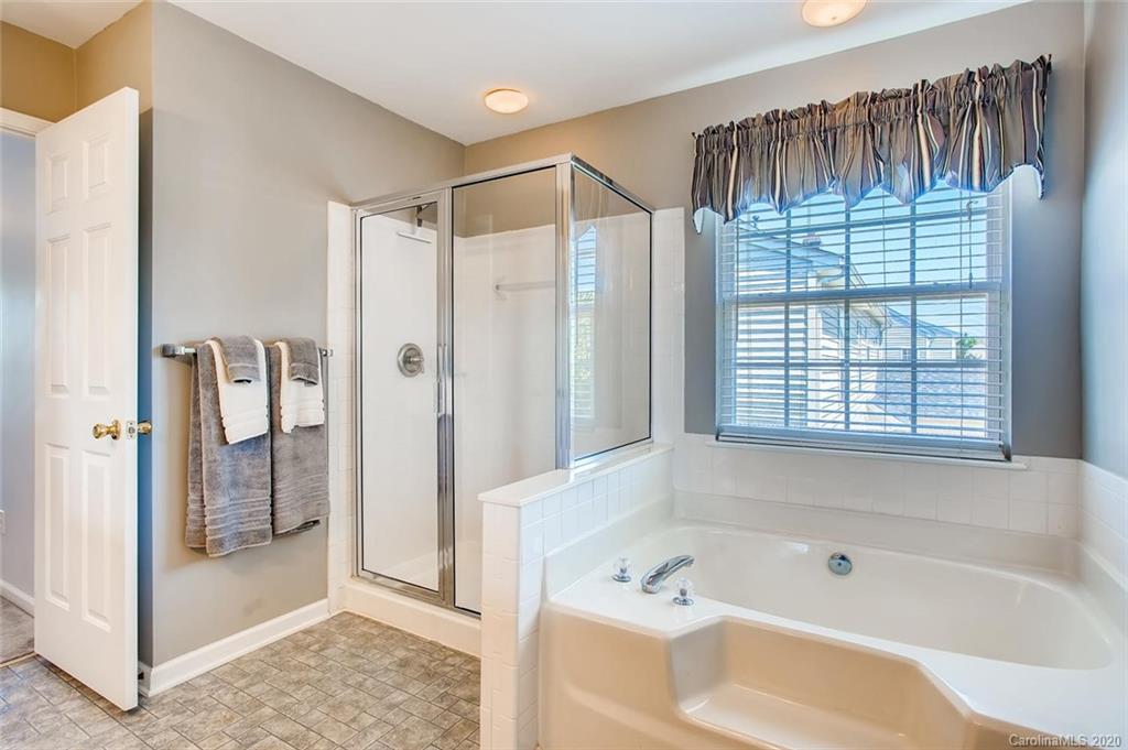 12723 Winget Road Charlotte, NC 28278 - Photo 18 of 33 Gallery Image 18