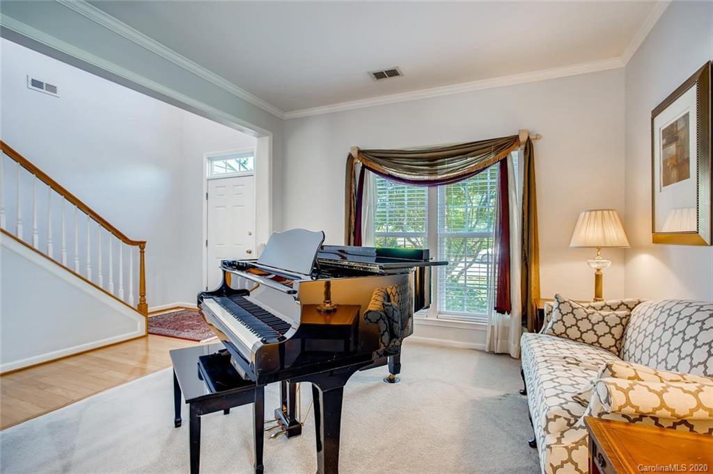 12723 Winget Road Charlotte, NC 28278 - Photo 5 of 33 Gallery Image 5