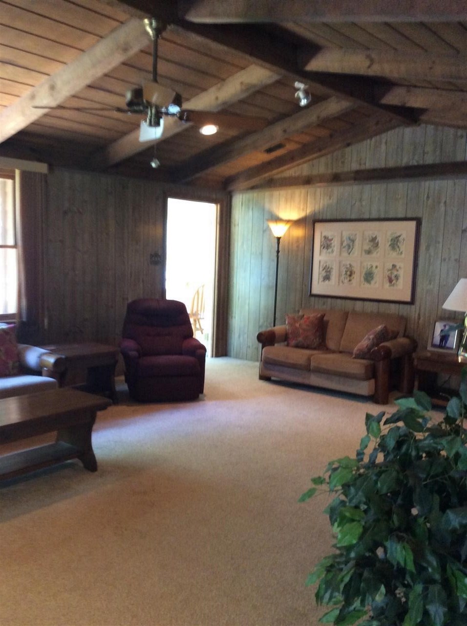 139 Walker Road Campobello, SC 29322 - Photo 8 of 16
