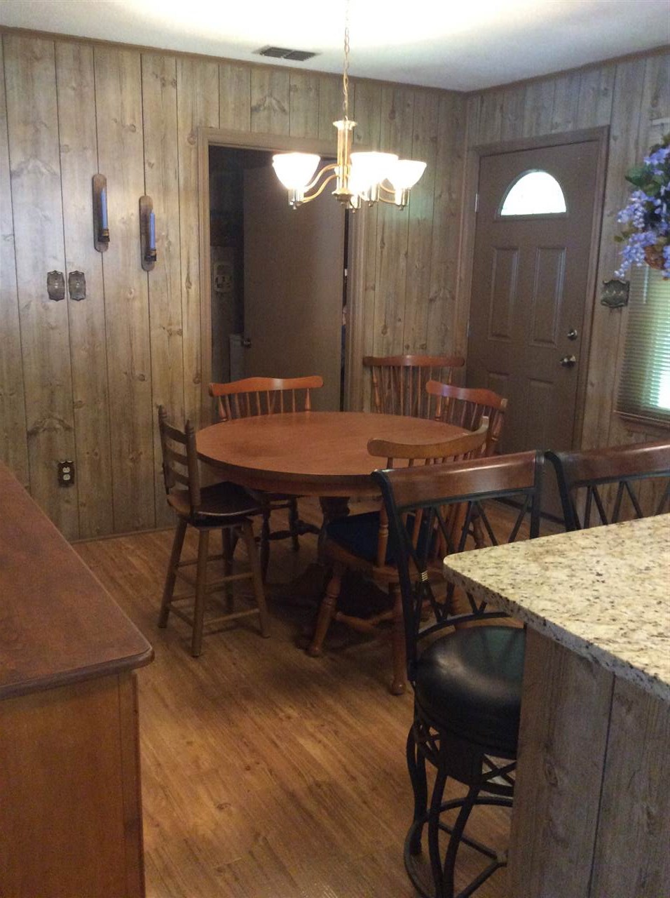 139 Walker Road Campobello, SC 29322 - Photo 10 of 16