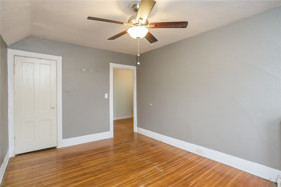 3774 Lake Avenue Rochester, NY 14612 - Photo 18 of 32