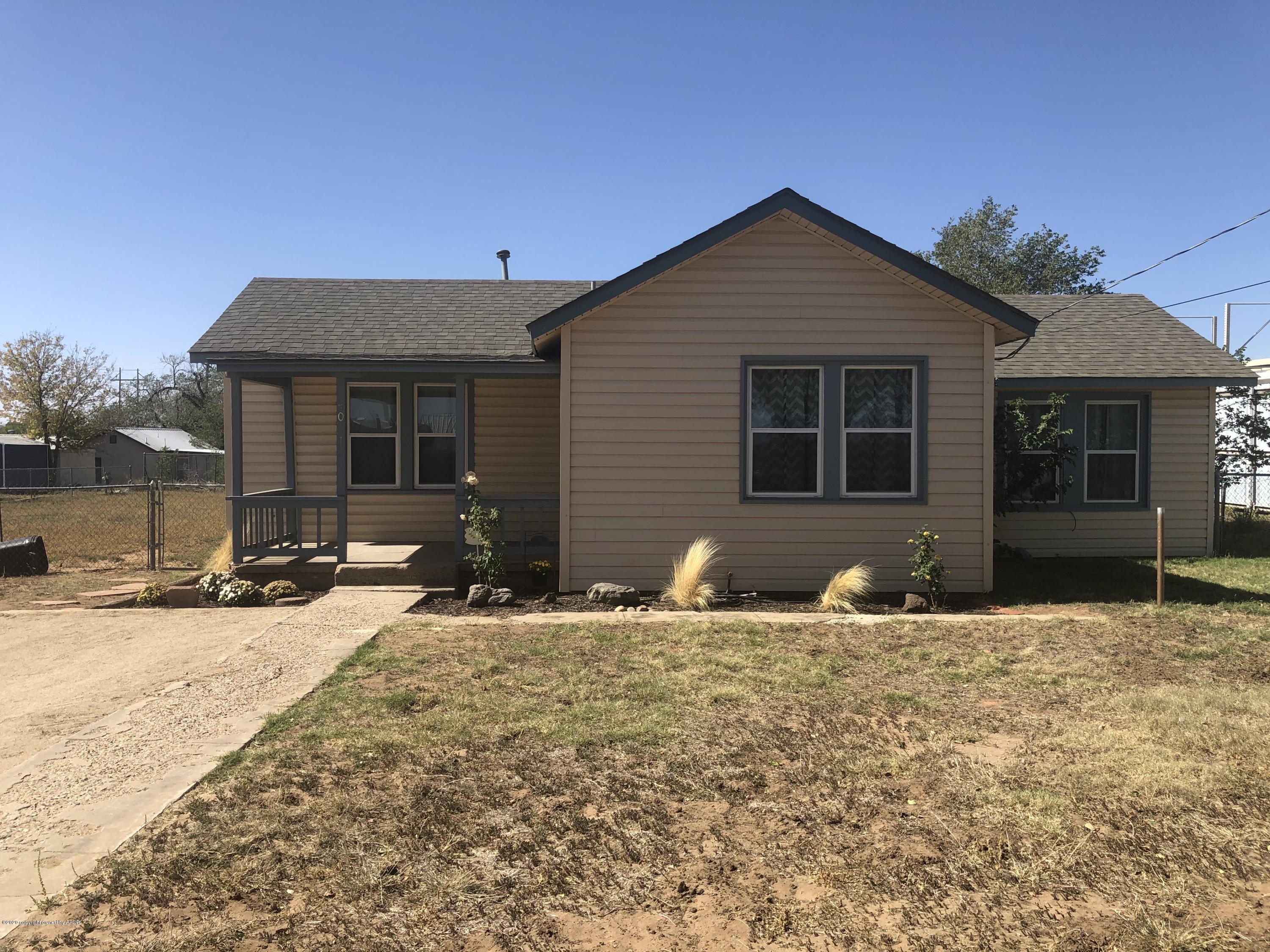 4011 River Road Amarillo, TX 79108 - Photo 2 of 15 383