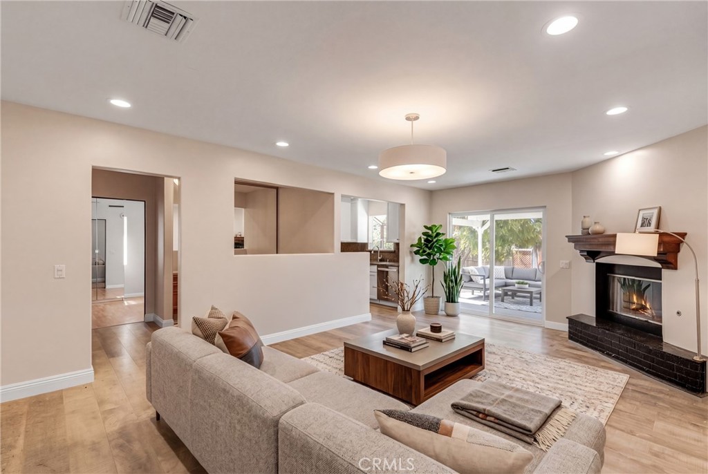 19000 Strathern Street Reseda, CA 91335 - Photo 11 of 42