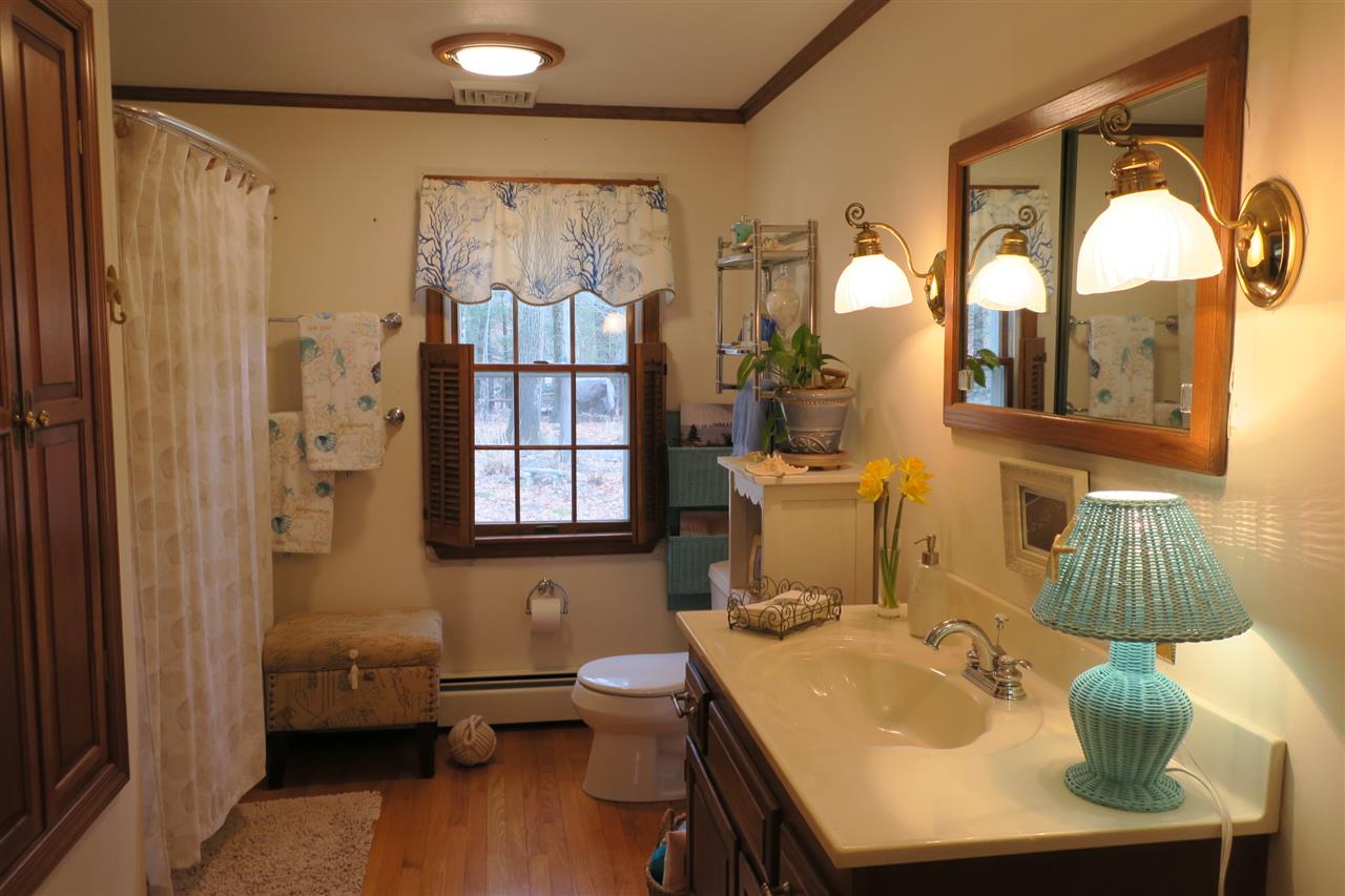 39 Cottage Road Kensington, NH 03833 - Photo 21 of 40