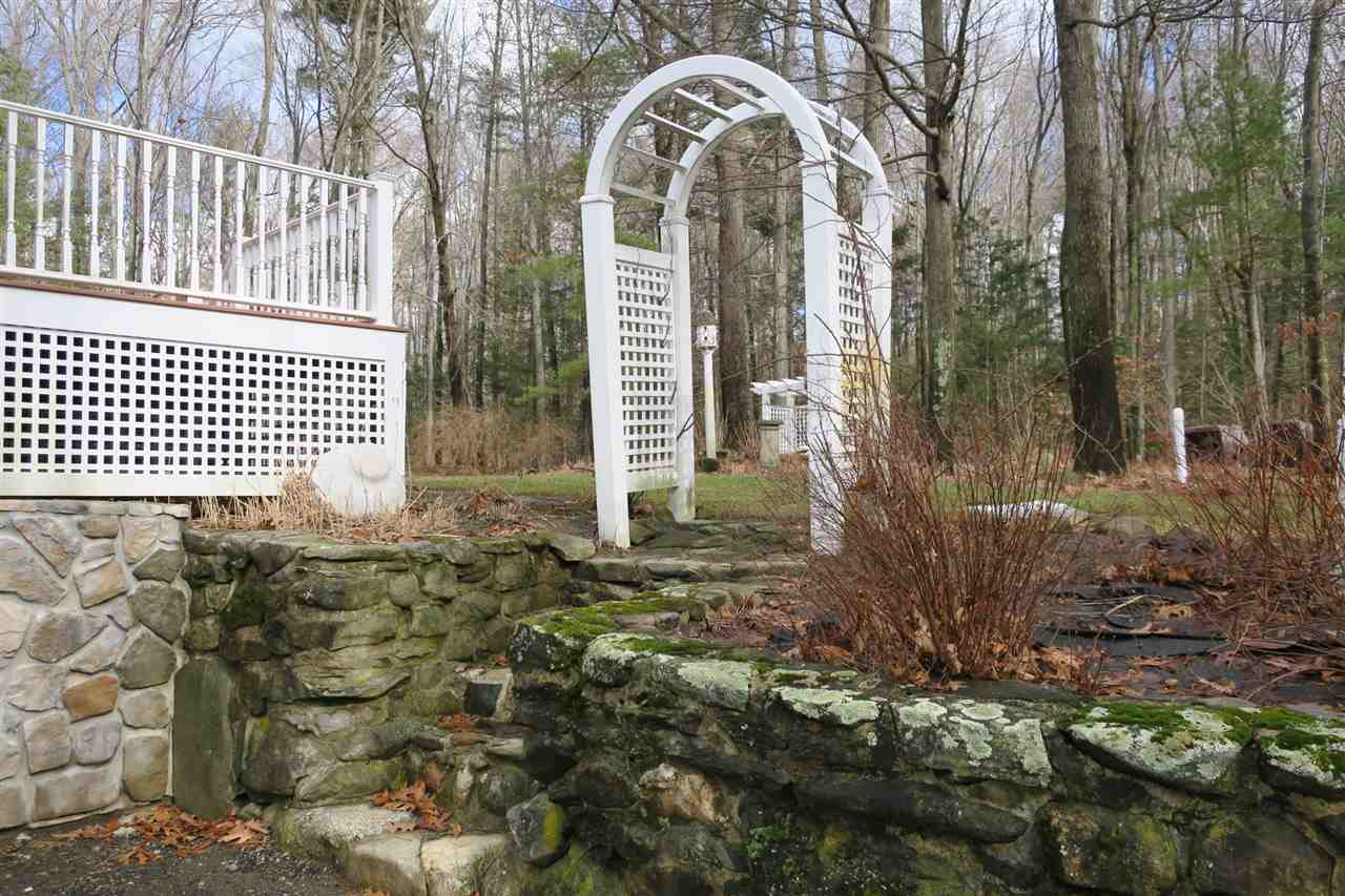 39 Cottage Road Kensington, NH 03833 - Photo 9 of 40