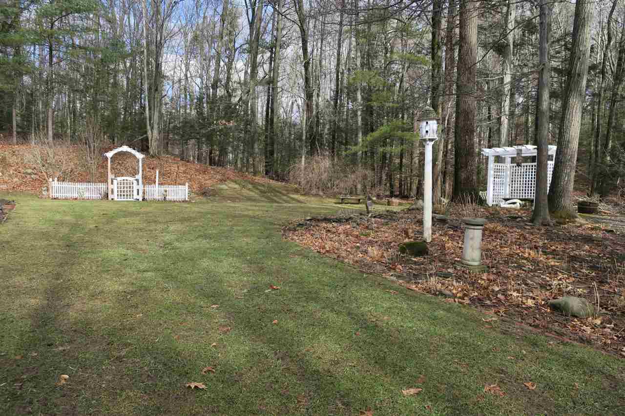 39 Cottage Road Kensington, NH 03833 - Photo 10 of 40