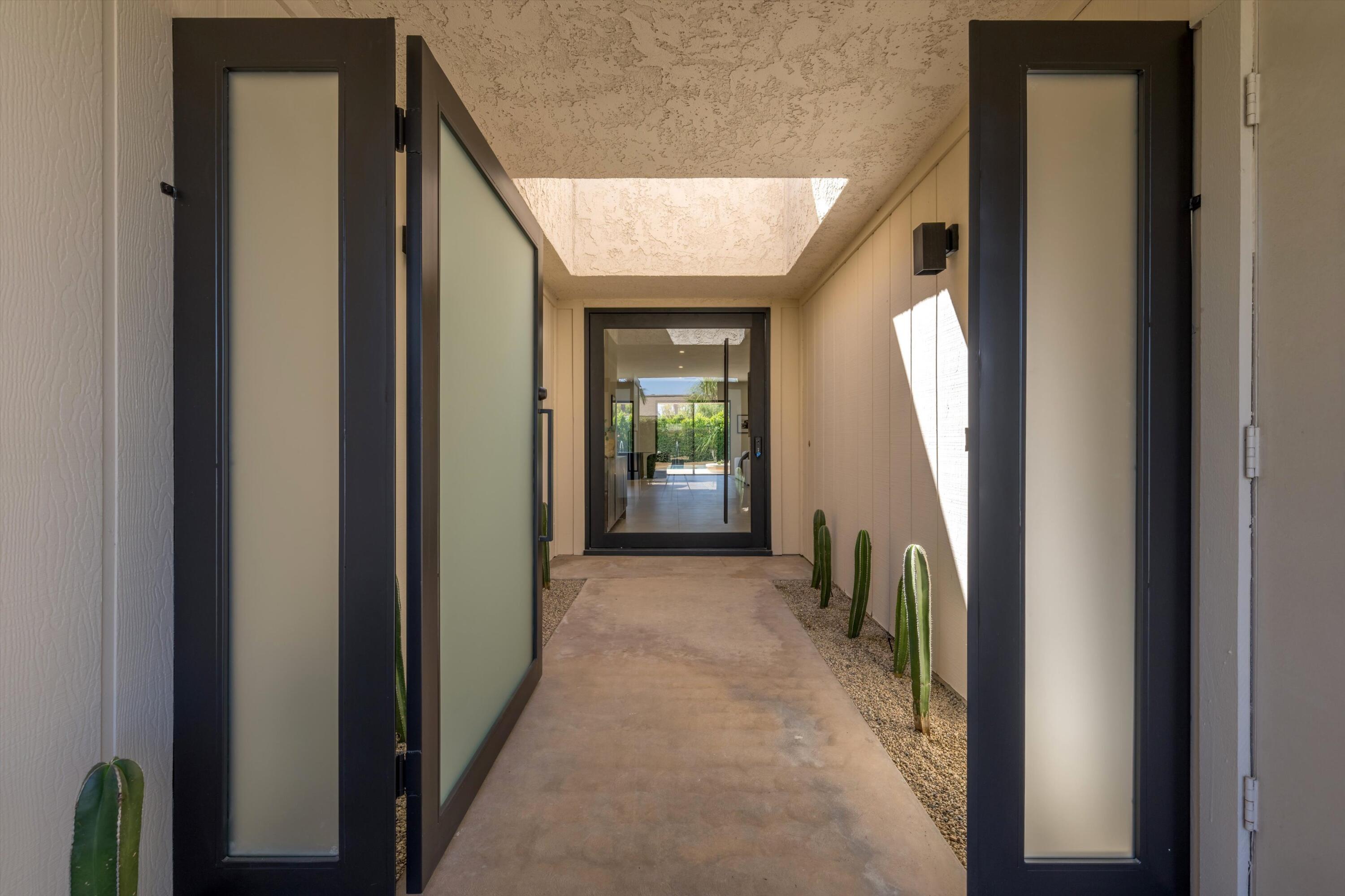 61 Colgate Drive Rancho Mirage, CA 92270 - Photo 14 of 36 14-68494631