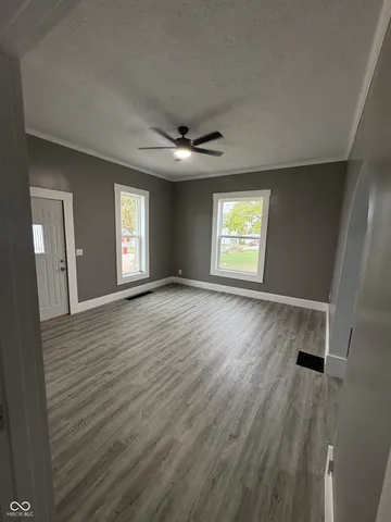 $130,000 | 207 West Maple Street, Cayuga, IN 47928