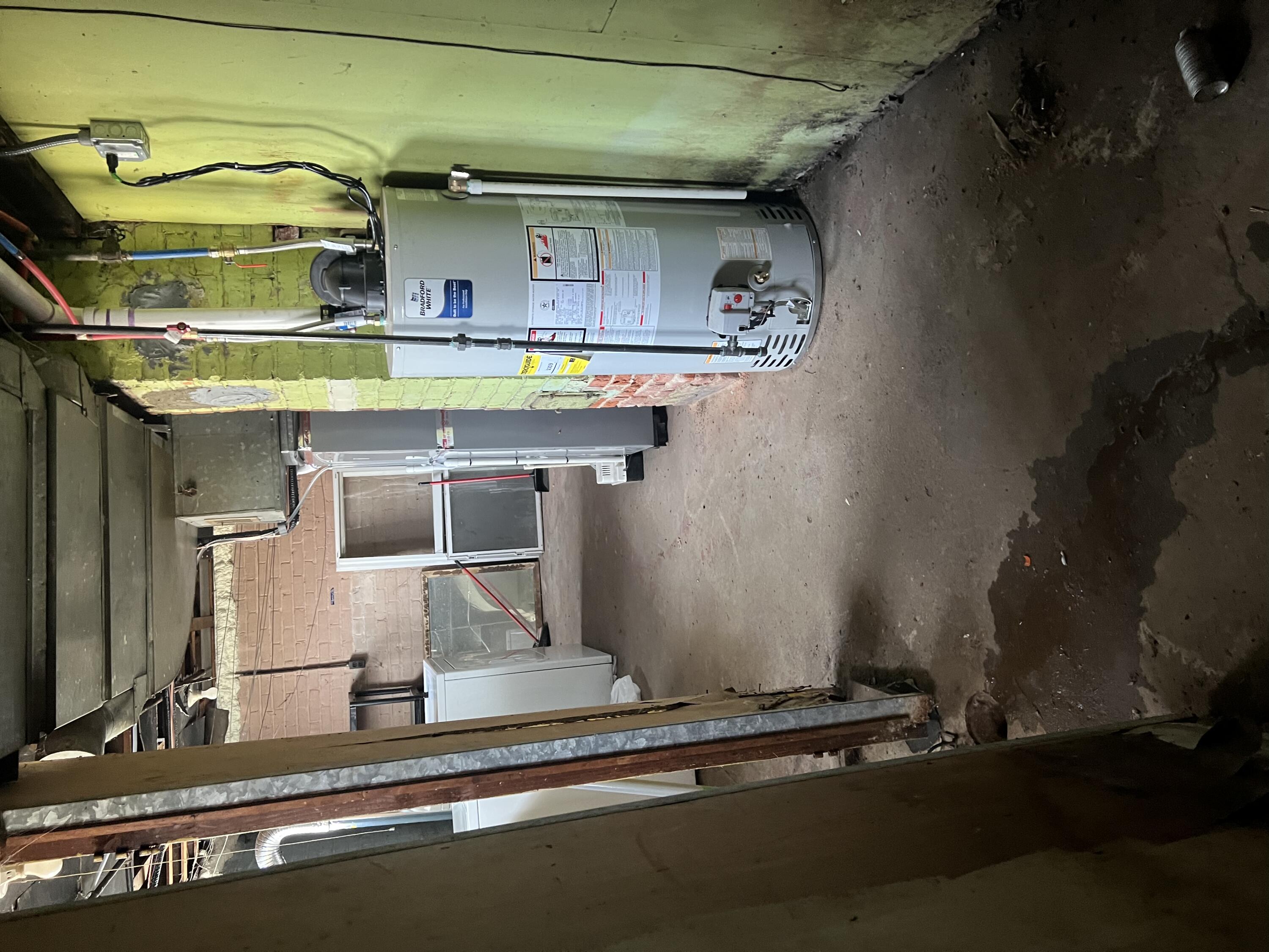 3741 Rohns Street Detroit, MI 48214 - Photo 14 of 37 Laundry Room