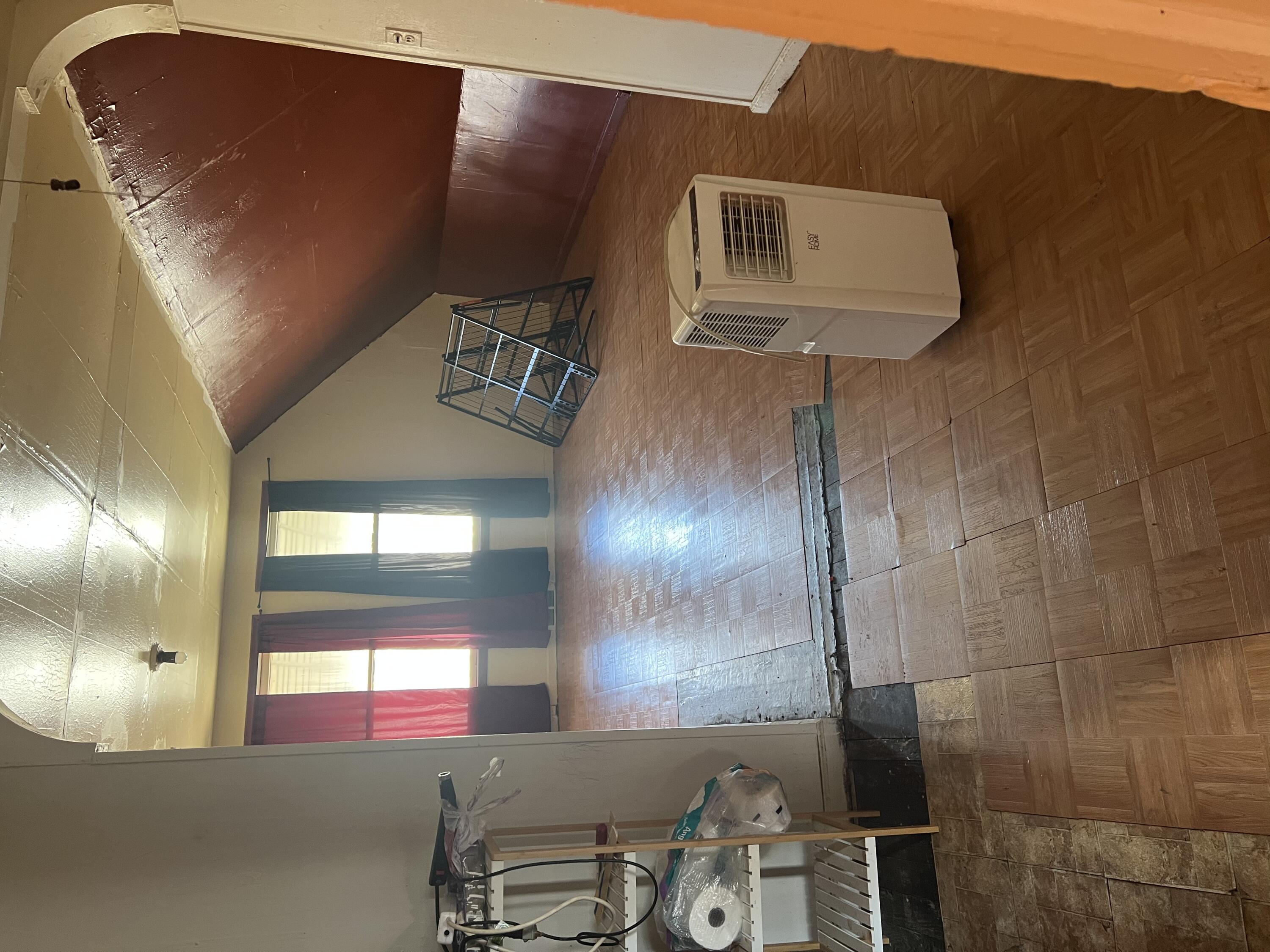 3741 Rohns Street Detroit, MI 48214 - Photo 31 of 37 Upstairs kitchen & living room