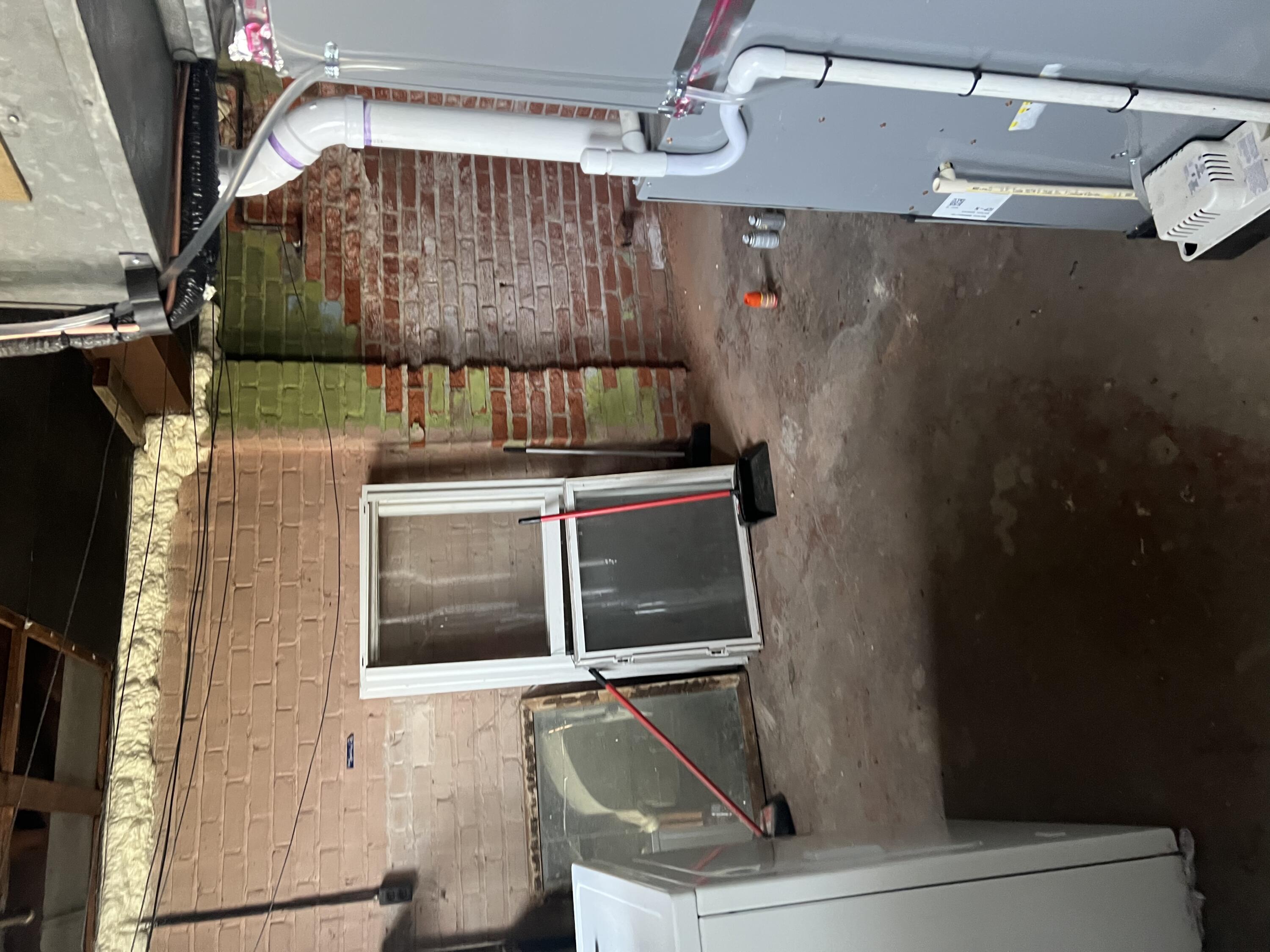 3741 Rohns Street Detroit, MI 48214 - Photo 9 of 37 Laundry room (1)