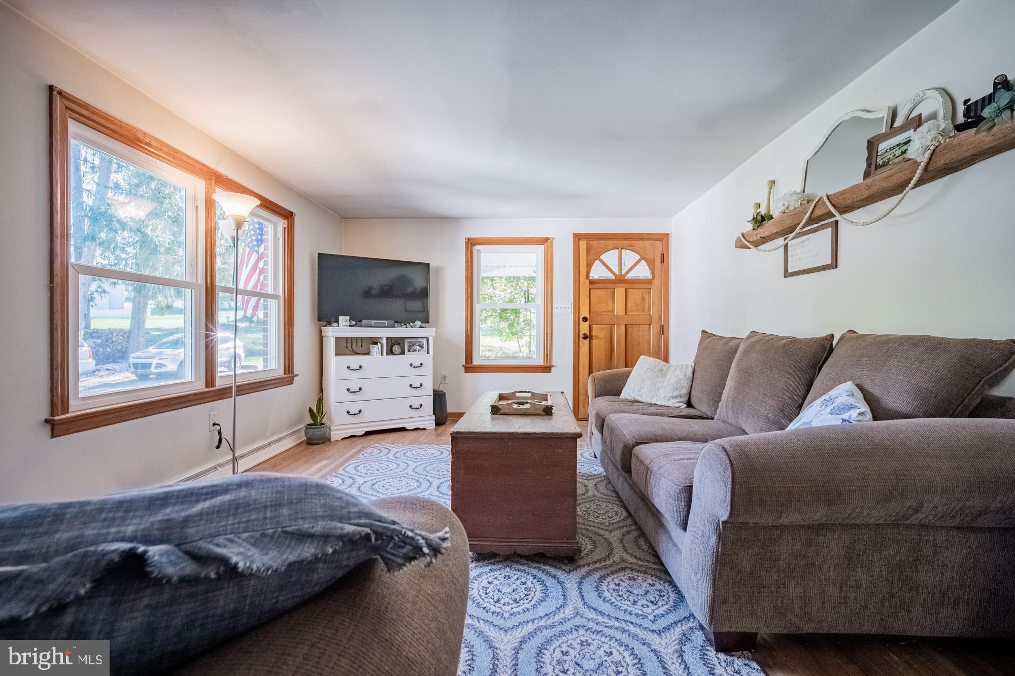 5375 North George Street Manchester, PA 17345 - Photo 3 of 33 Gallery Image 3