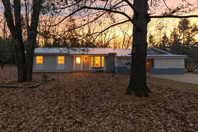 $279,900 | 2430 Indian Trail, Evart, MI 49631