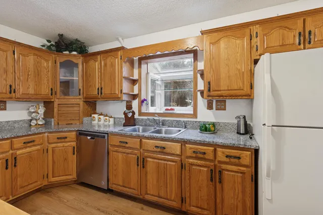 $279,900 | 2430 Indian Trail, Evart, MI 49631