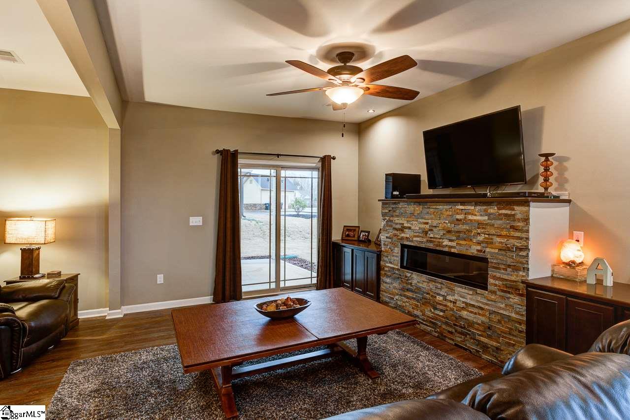 309 Skye Road Easley, SC 29642 - Photo 6 of 27 Gallery Image 6