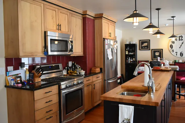 $319,000 | 67 Castle Coombe Court, Bourbonnais, IL 60914