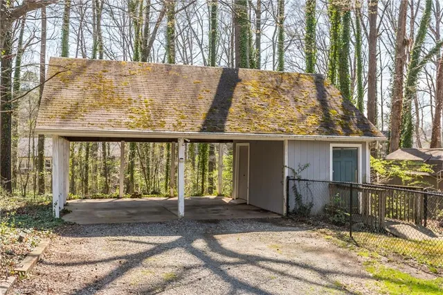 $1,800 | 4854 Tiffany Avenue, Winston-Salem, NC 27104