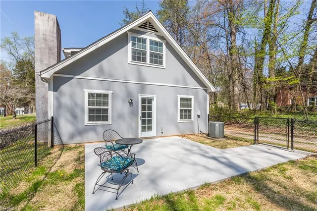 $1,800 | 4854 Tiffany Avenue, Winston-Salem, NC 27104