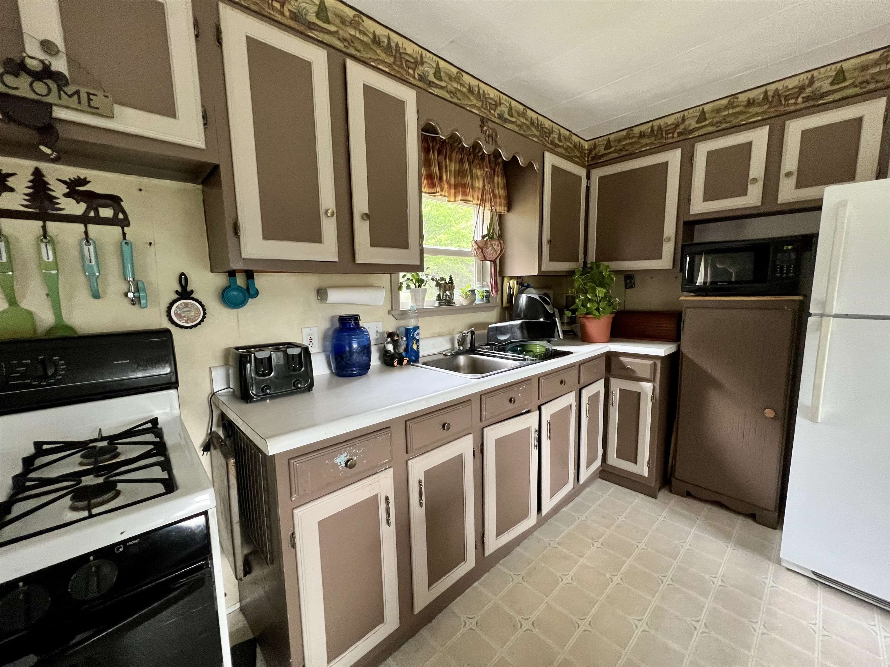 131 Hall Road Errol, NH 03579 - Photo 7 of 39