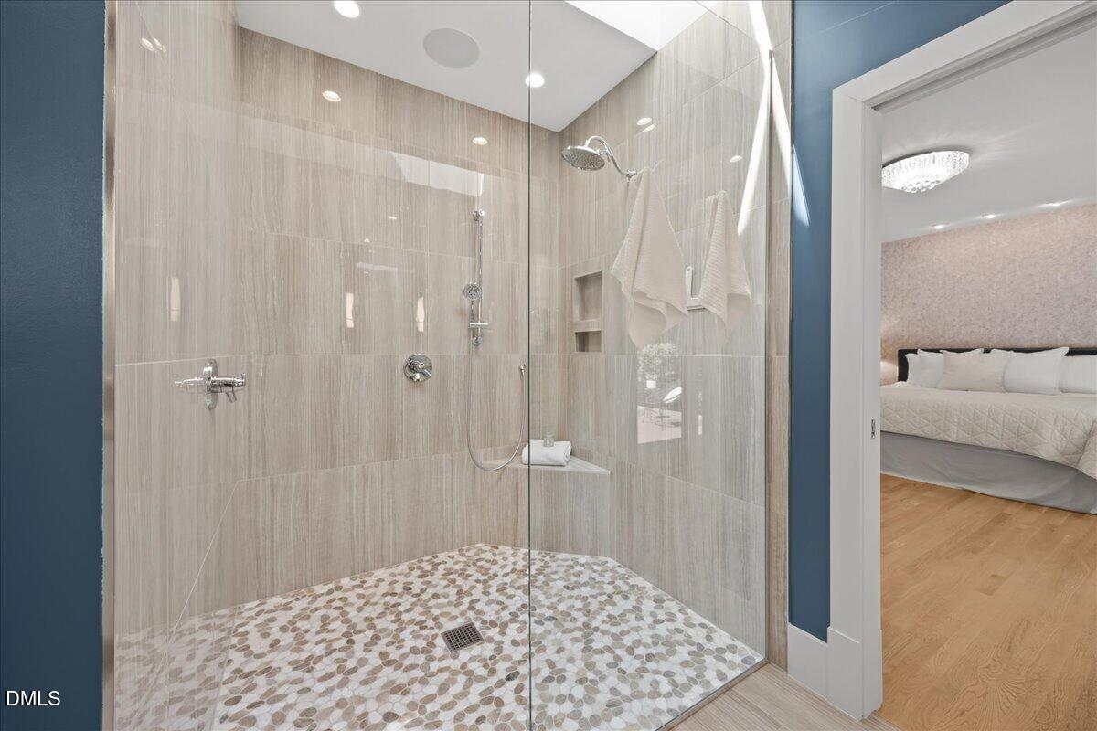 7212 Fontana Place Raleigh, NC 27615 - Photo 40 of 76 66-2A1A7376