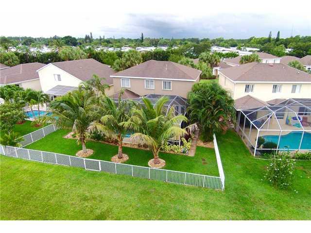 2563 Southeast Springtree Place Stuart, FL 34997 - Photo 3 of 20 a view of a city