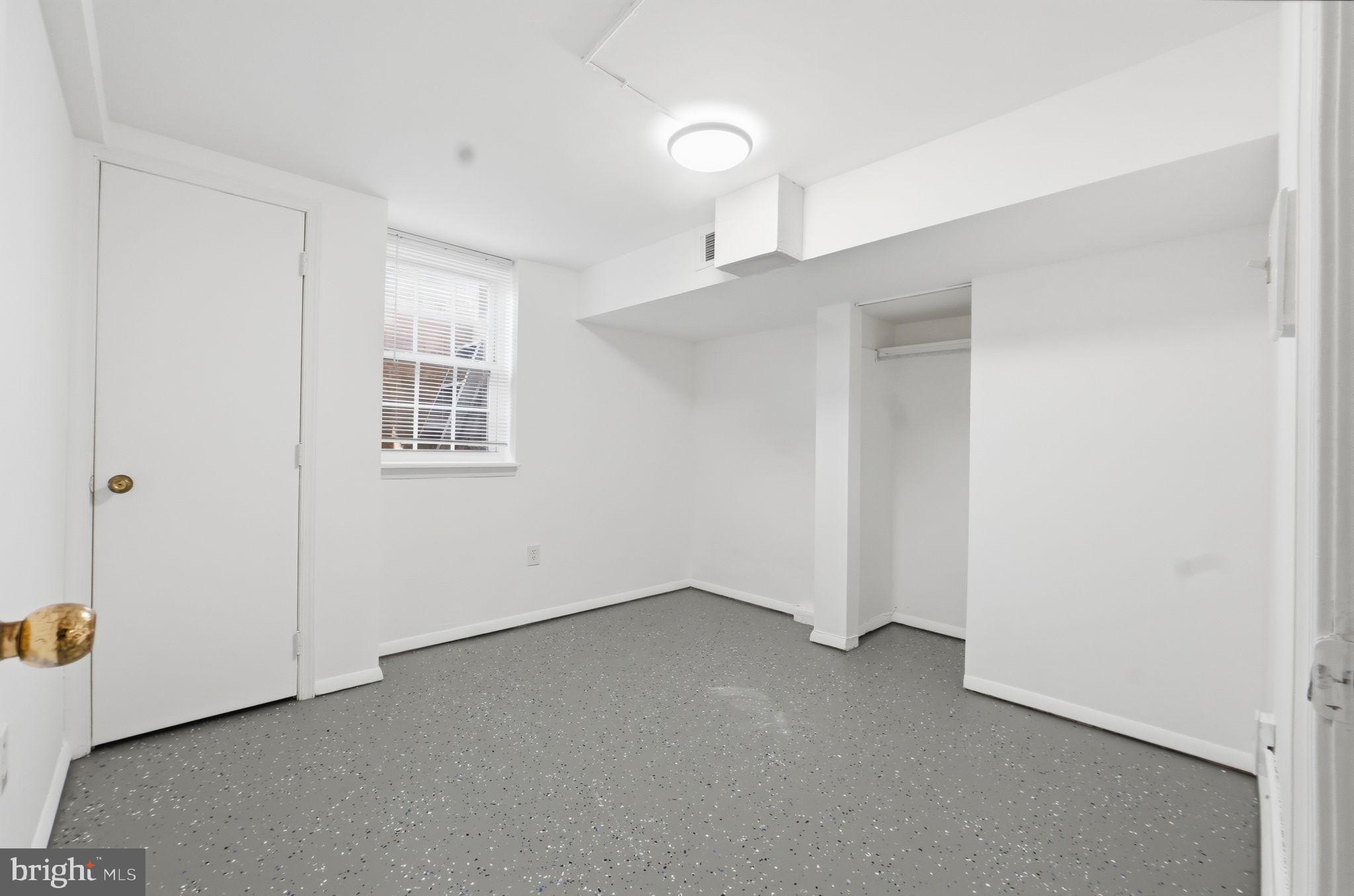 4003 Randolph Road Silver Spring, MD 20902 - Photo 23 of 30 Bright and versatile blank canvas room.