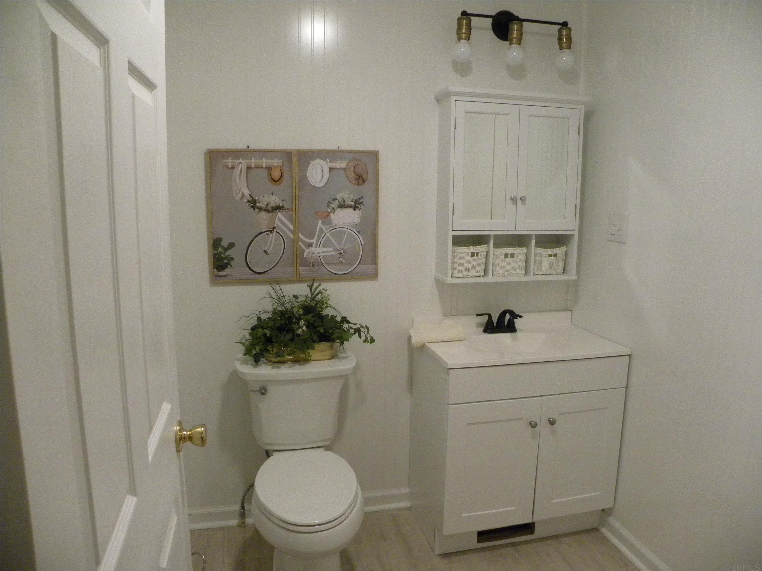 1246 South Hasler Road Bloomfield, IN 47424 - Photo 12 of 22