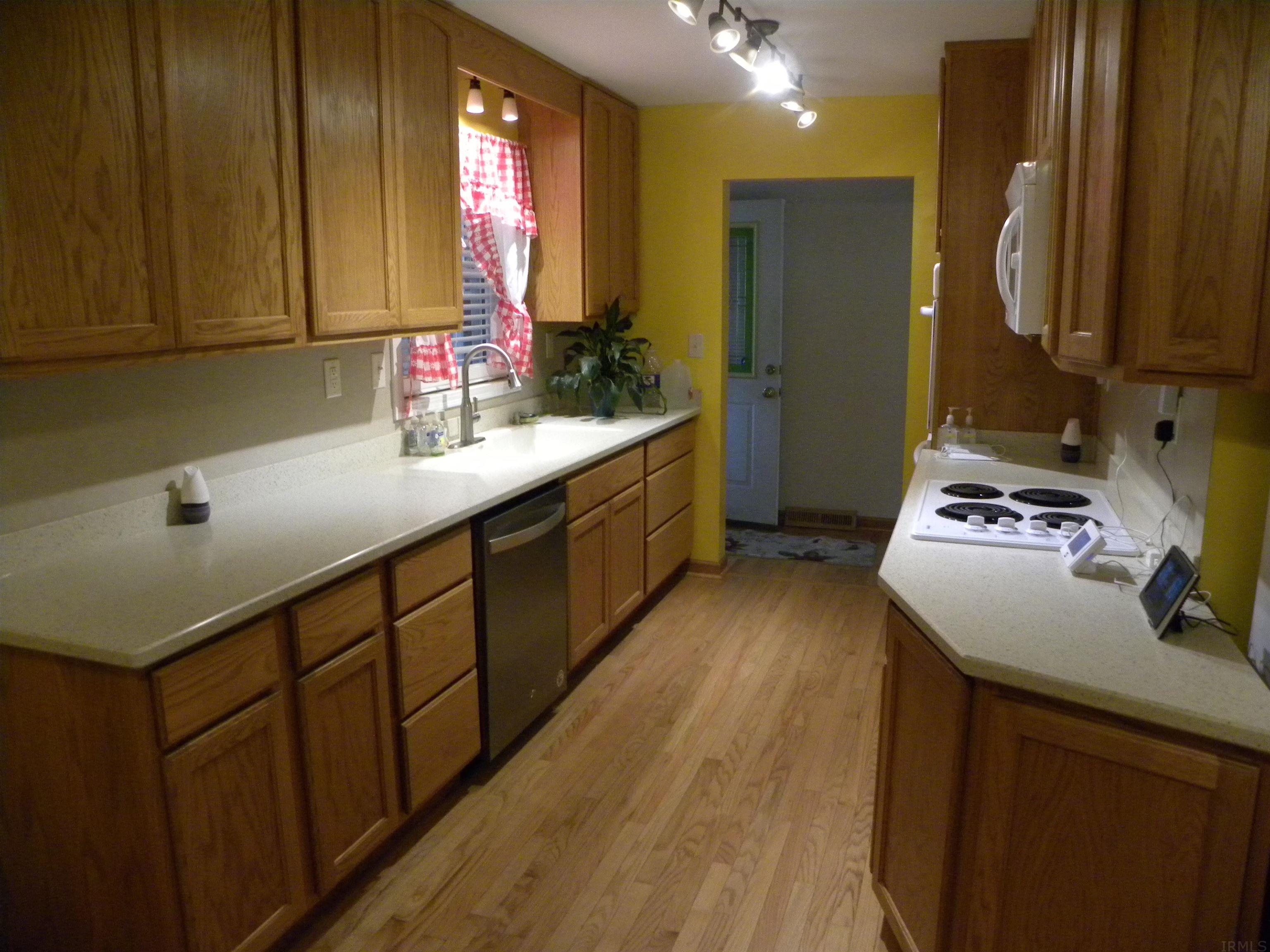 1246 South Hasler Road Bloomfield, IN 47424 - Photo 5 of 22