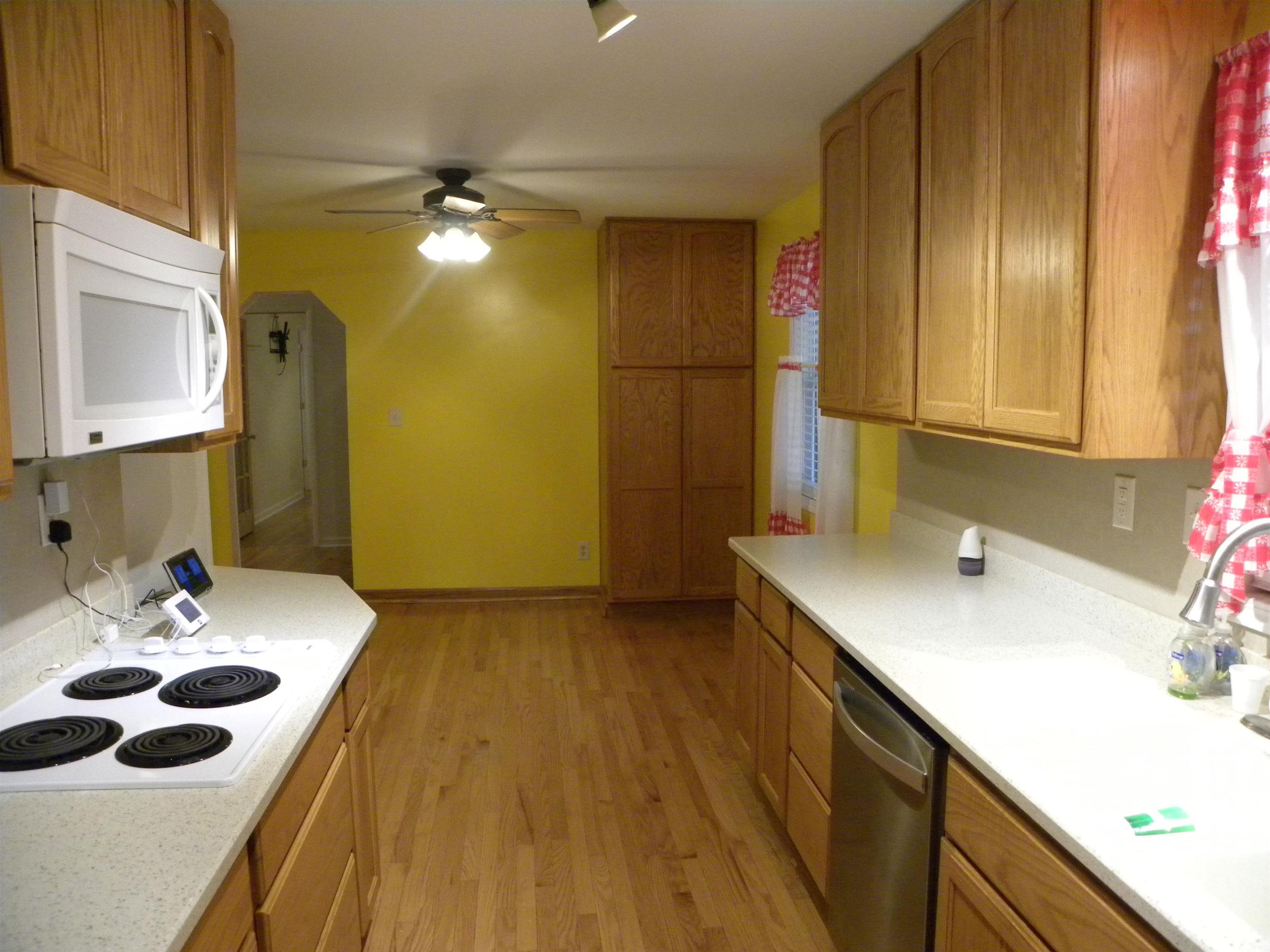 1246 South Hasler Road Bloomfield, IN 47424 - Photo 6 of 22