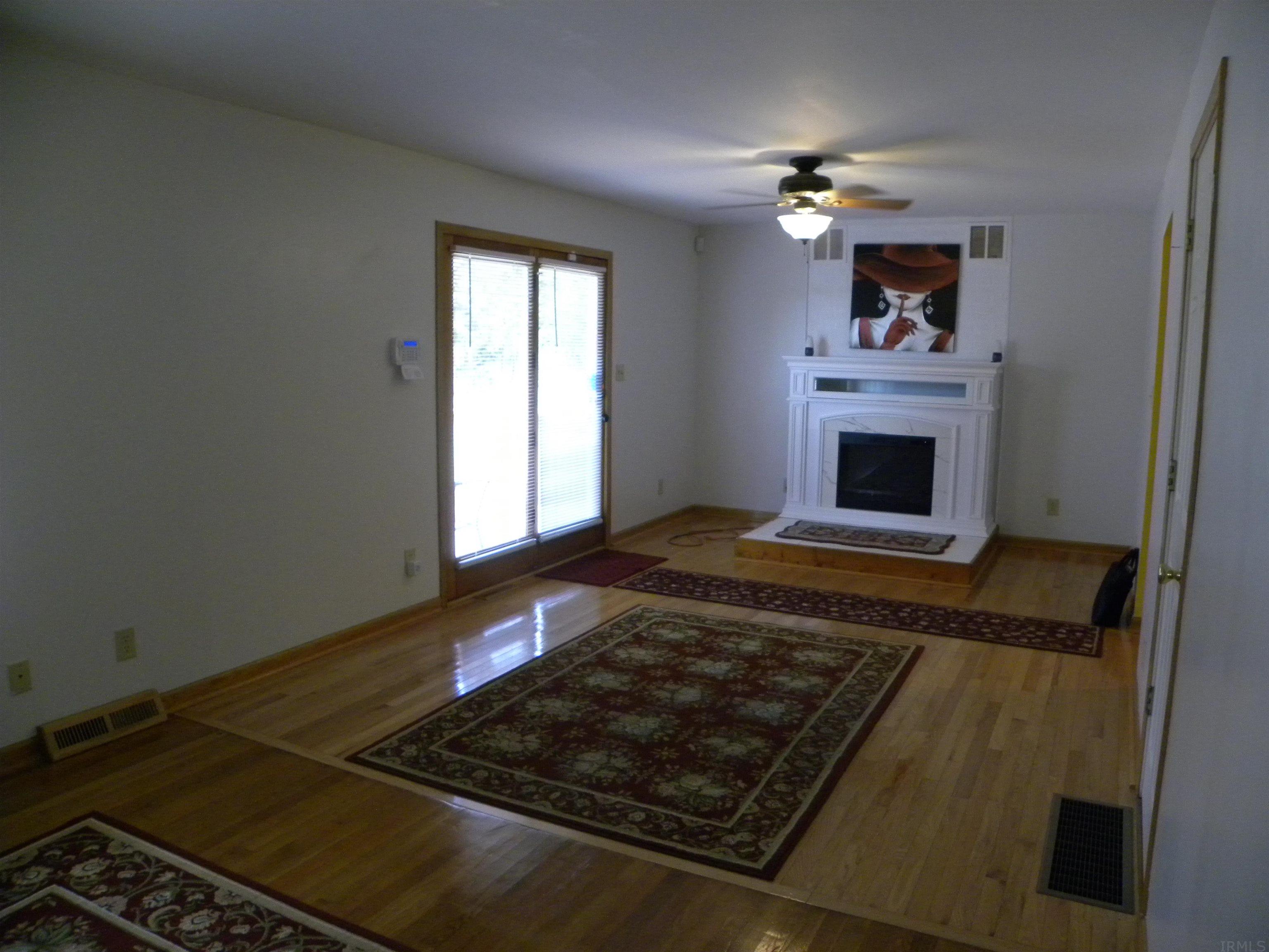 1246 South Hasler Road Bloomfield, IN 47424 - Photo 9 of 22