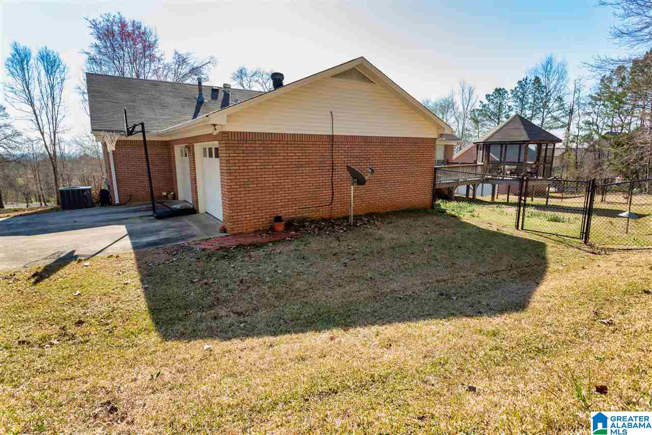 575 Slopes Drive Springville, AL 35146 - Photo 5 of 42