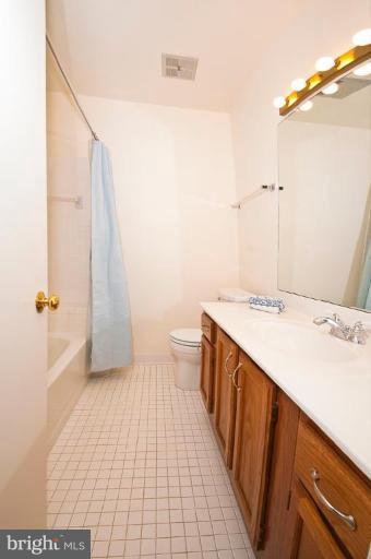 4 Hugo Court Silver Spring, MD 20906 - Photo 22 of 26 Bath #2