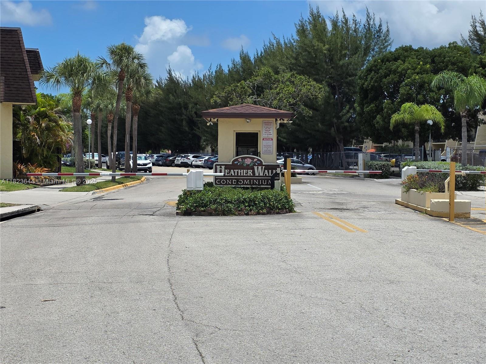 13716 Southwest 90th Avenue, Unit 29 Miami, FL 33176 - Photo 23 of 26