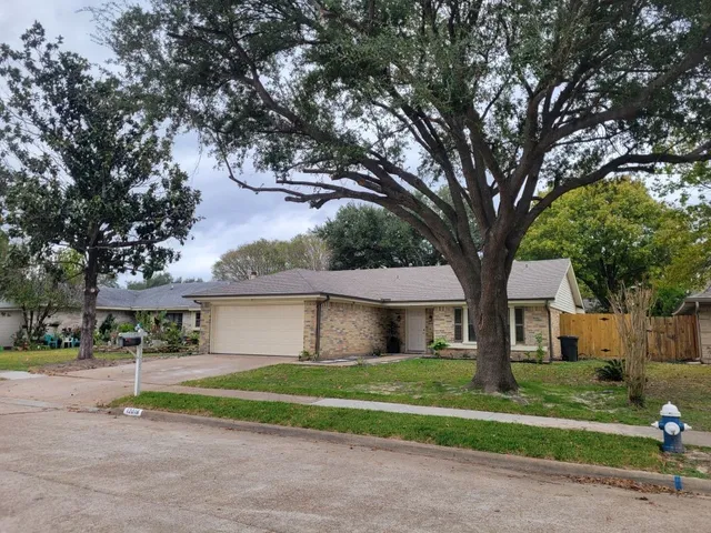 $2,000 | 12018 Woolford Drive, Houston, TX 77065