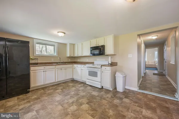 $1,350 | 128 East Camden Wyoming Avenue, Unit A, Camden, DE 19934