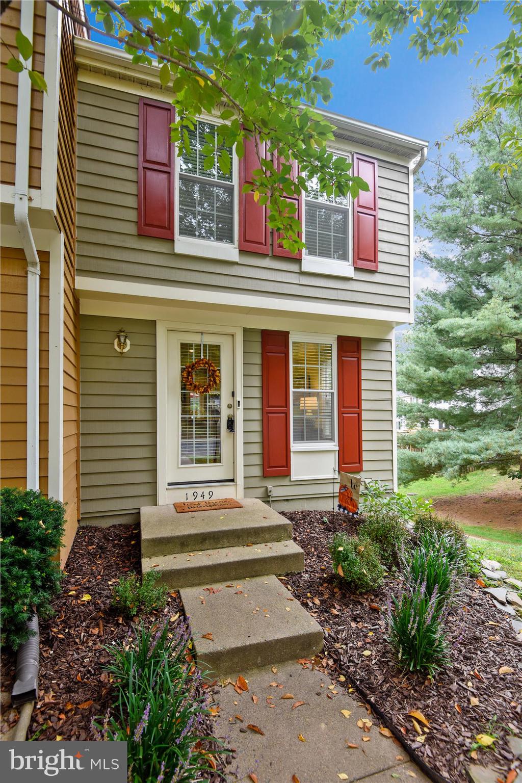 1949 Sagewood Lane Reston, VA 20191 - Photo 1 of 34