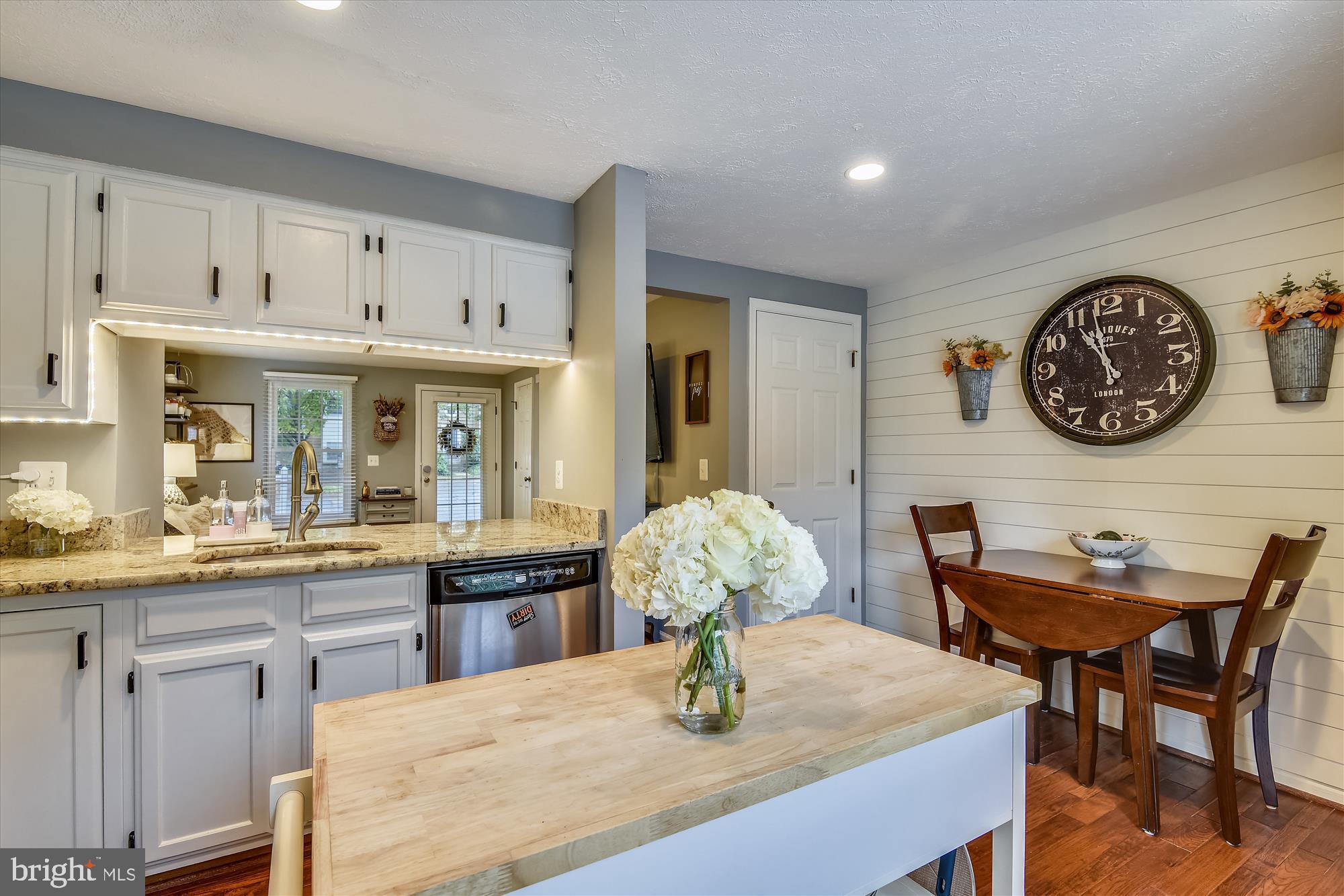 1949 Sagewood Lane Reston, VA 20191 - Photo 8 of 34