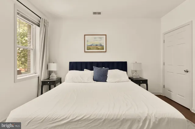 $1,250,000 | 1605 Isherwood Street Northeast, Washington, DC 20002