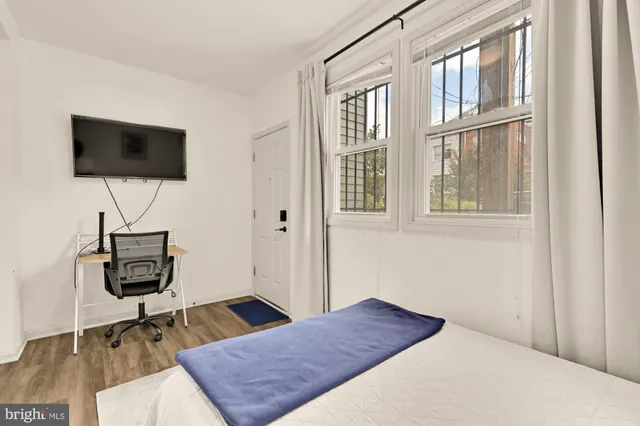 $1,250,000 | 1605 Isherwood Street Northeast, Washington, DC 20002