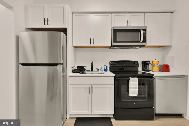 $1,250,000 | 1605 Isherwood Street Northeast, Washington, DC 20002