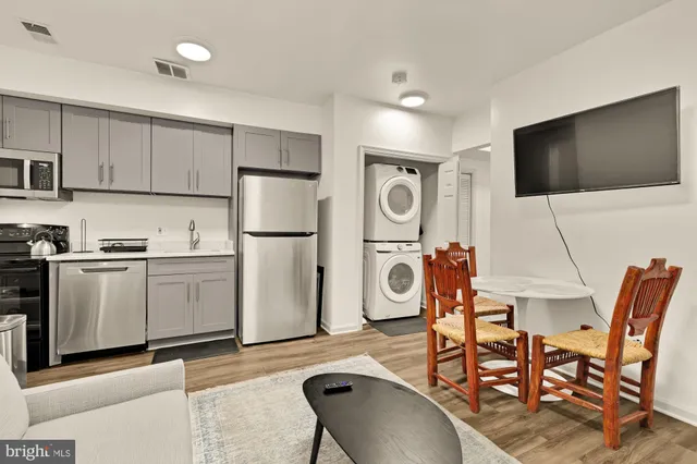 $1,250,000 | 1605 Isherwood Street Northeast, Washington, DC 20002