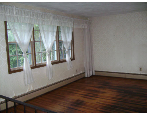 26 Dublin Road Peabody, MA 01960 - Photo 7 of 12 Gallery Image 7
