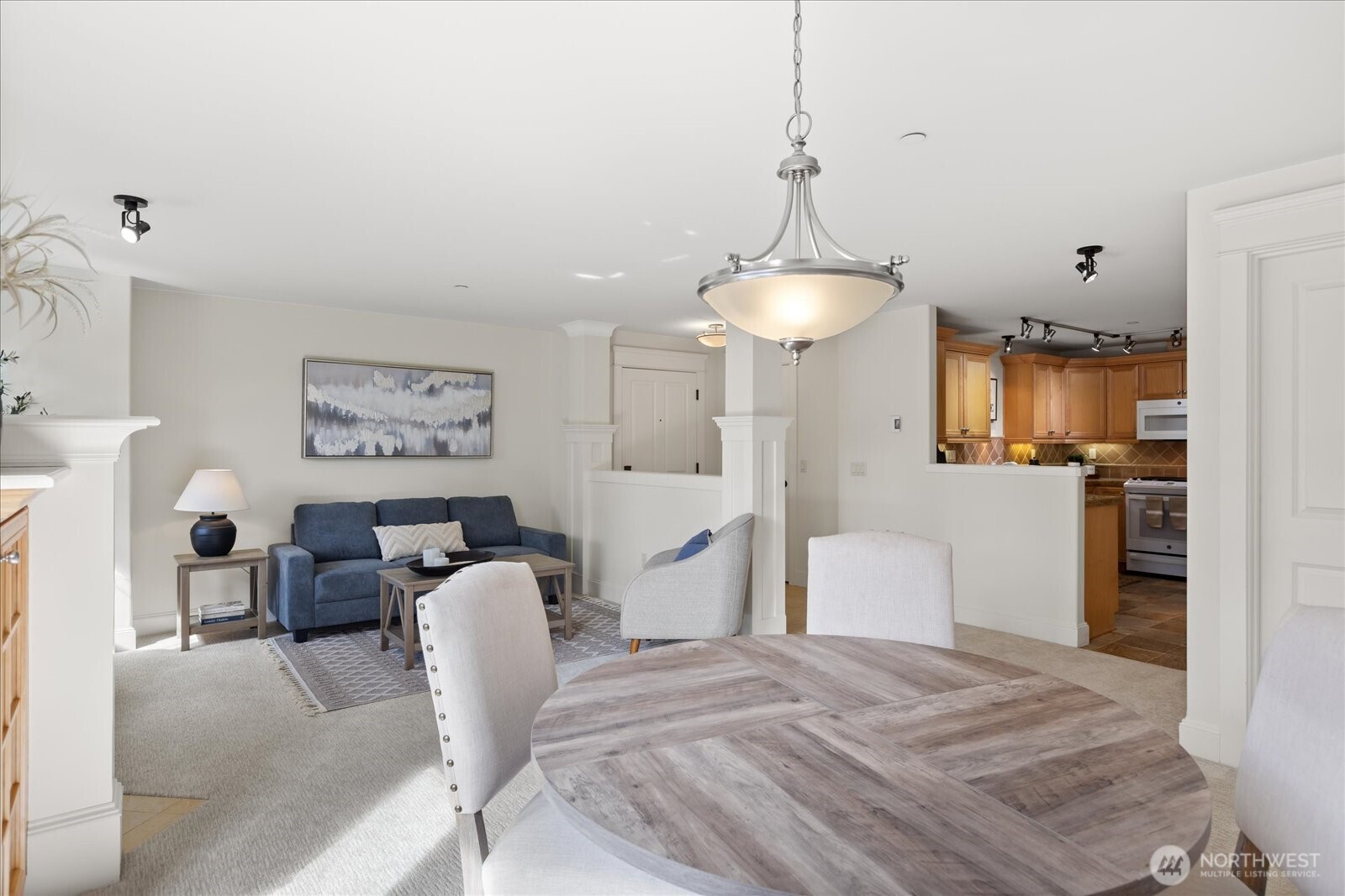 600 Bell Street, Unit 101 Edmonds, WA 98020 - Photo 6 of 34 Gallery Image 6
