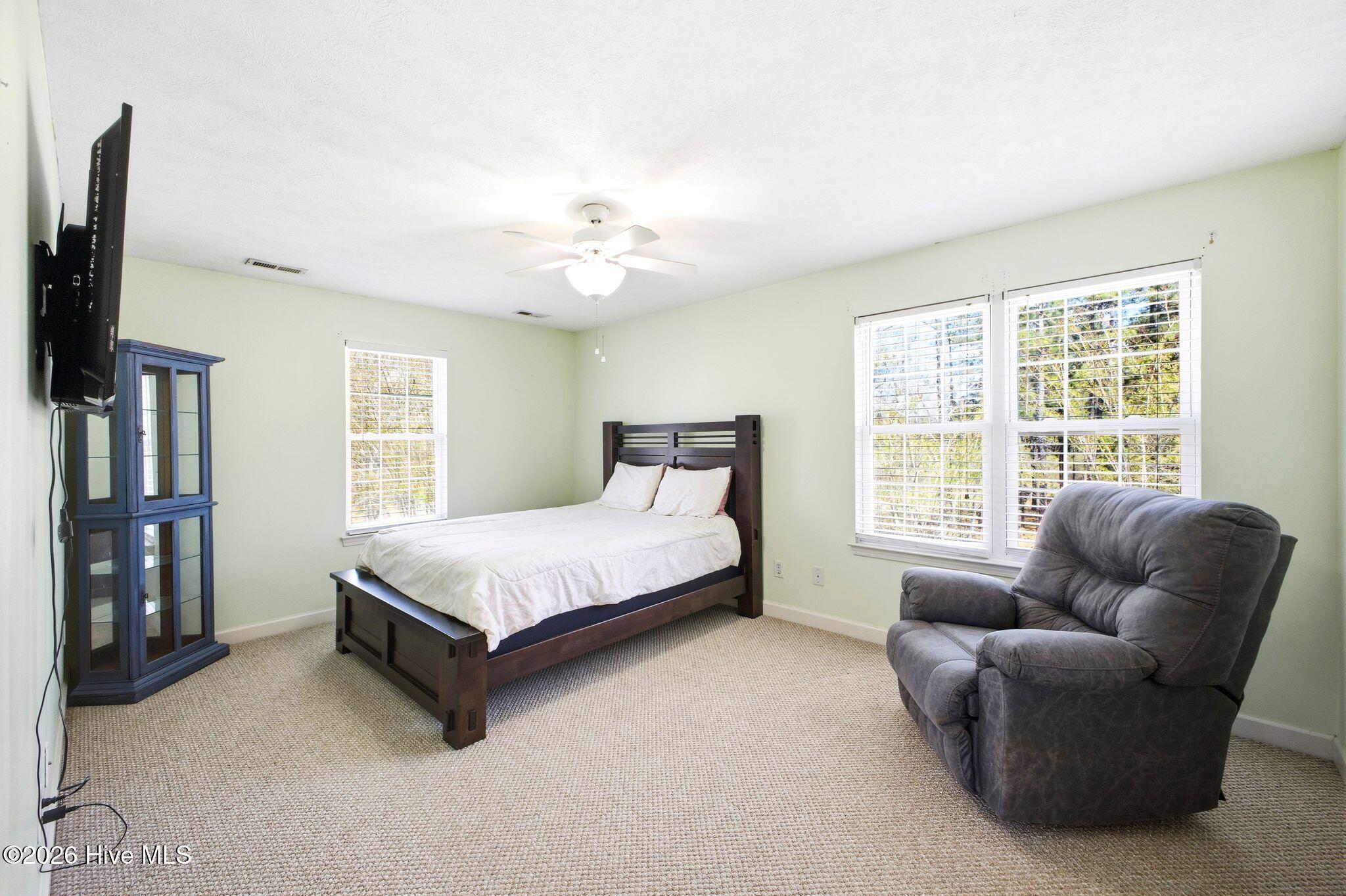 141 Crystal Road Southport, NC 28461 - Photo 18 of 40 141 Crystal Rd prim bed