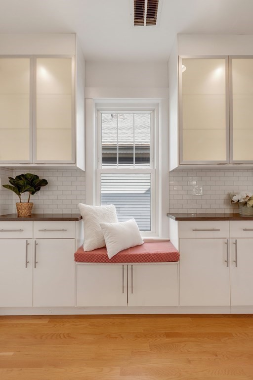 18 Yerxa Road, Unit 2 Cambridge, MA 02140 - Photo 13 of 36 Gallery Image 13