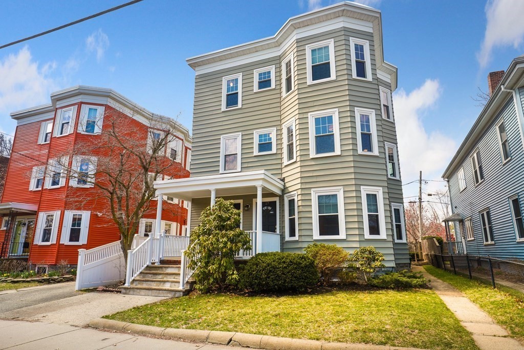 18 Yerxa Road, Unit 2 Cambridge, MA 02140 - Photo 3 of 36 Gallery Image 3