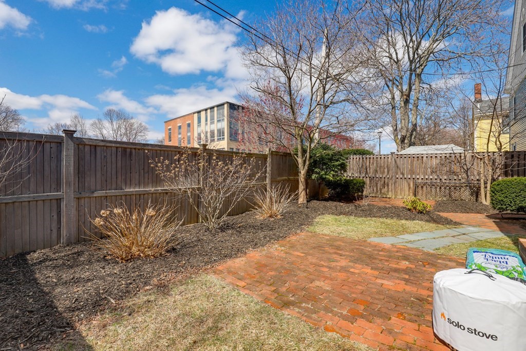 18 Yerxa Road, Unit 2 Cambridge, MA 02140 - Photo 32 of 36 Gallery Image 32