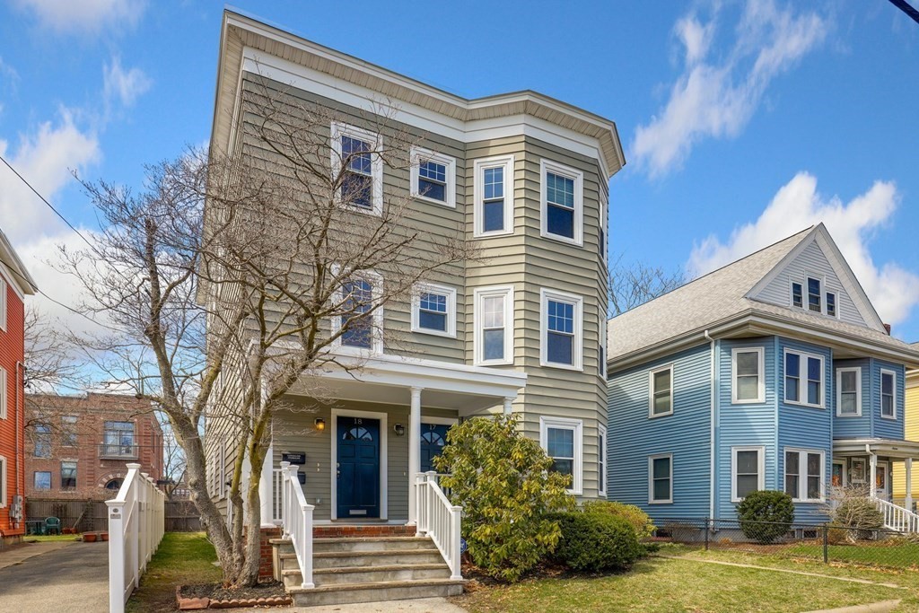 18 Yerxa Road, Unit 2 Cambridge, MA 02140 - Photo 4 of 36 Gallery Image 4
