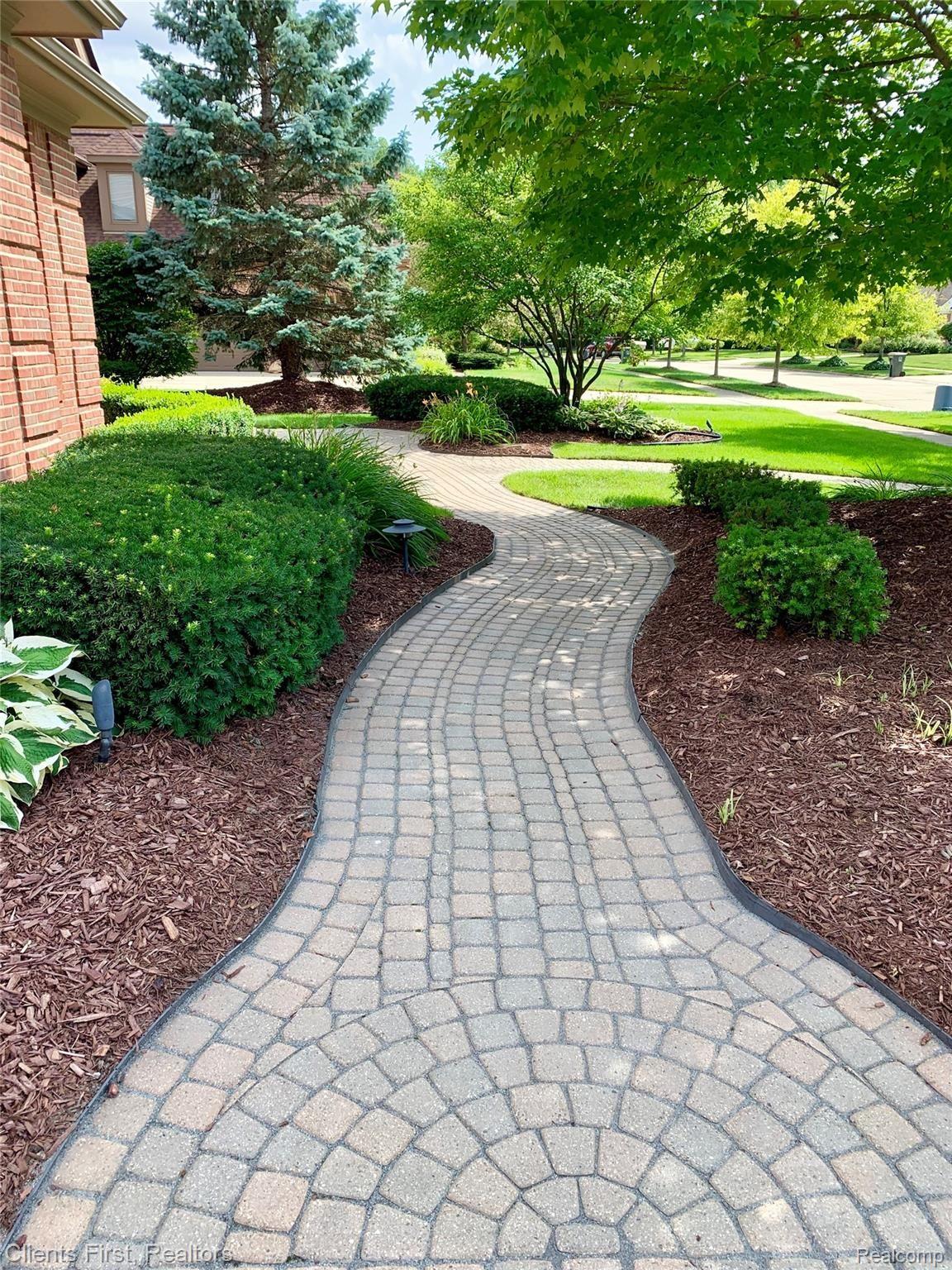 48467 Inveraray Road Canton, MI 48188 - Photo 5 of 55 IMG_E9063.JPG